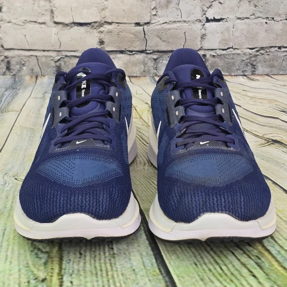 Nike Air Zoom Vomero 17 Running Shoes Mens 11 Navy Blue White FB1309-400 Sneaker
